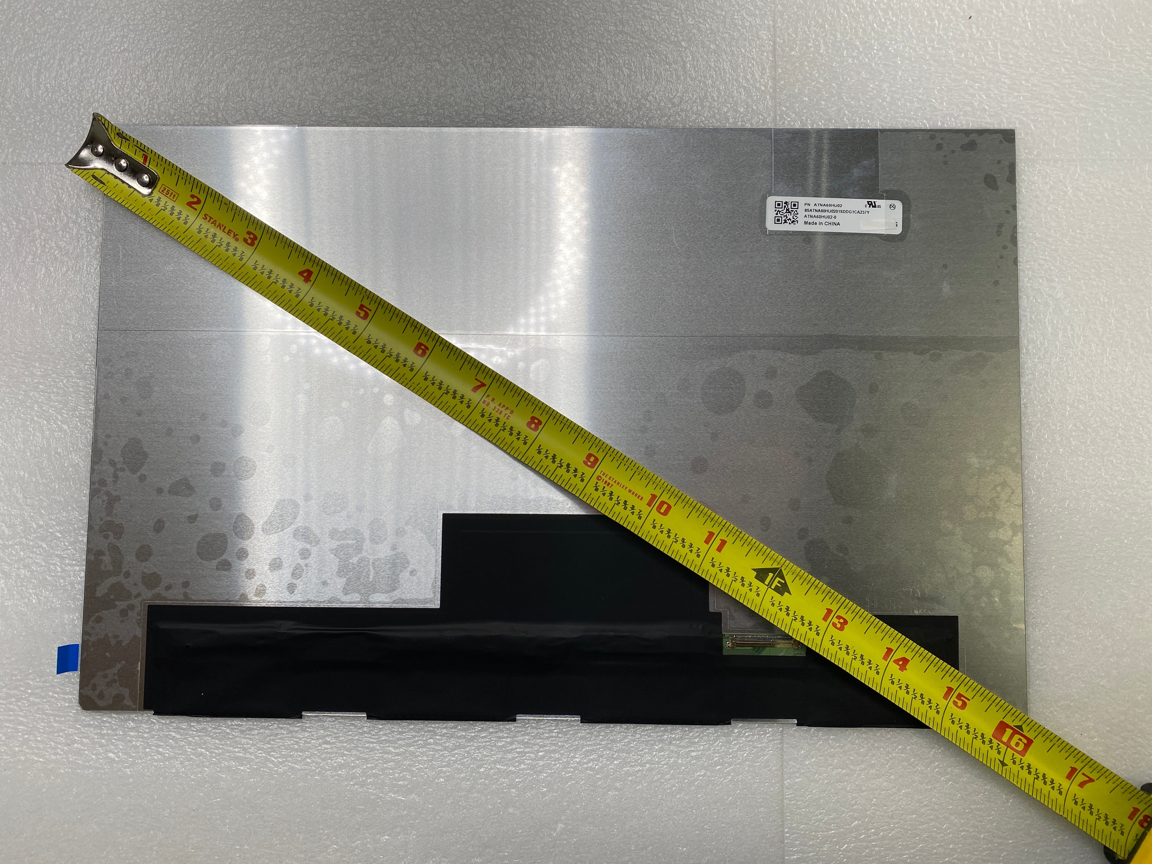 Lenovo Legion Pro 7 83RU0006US 16" WQXGA OLED Screen