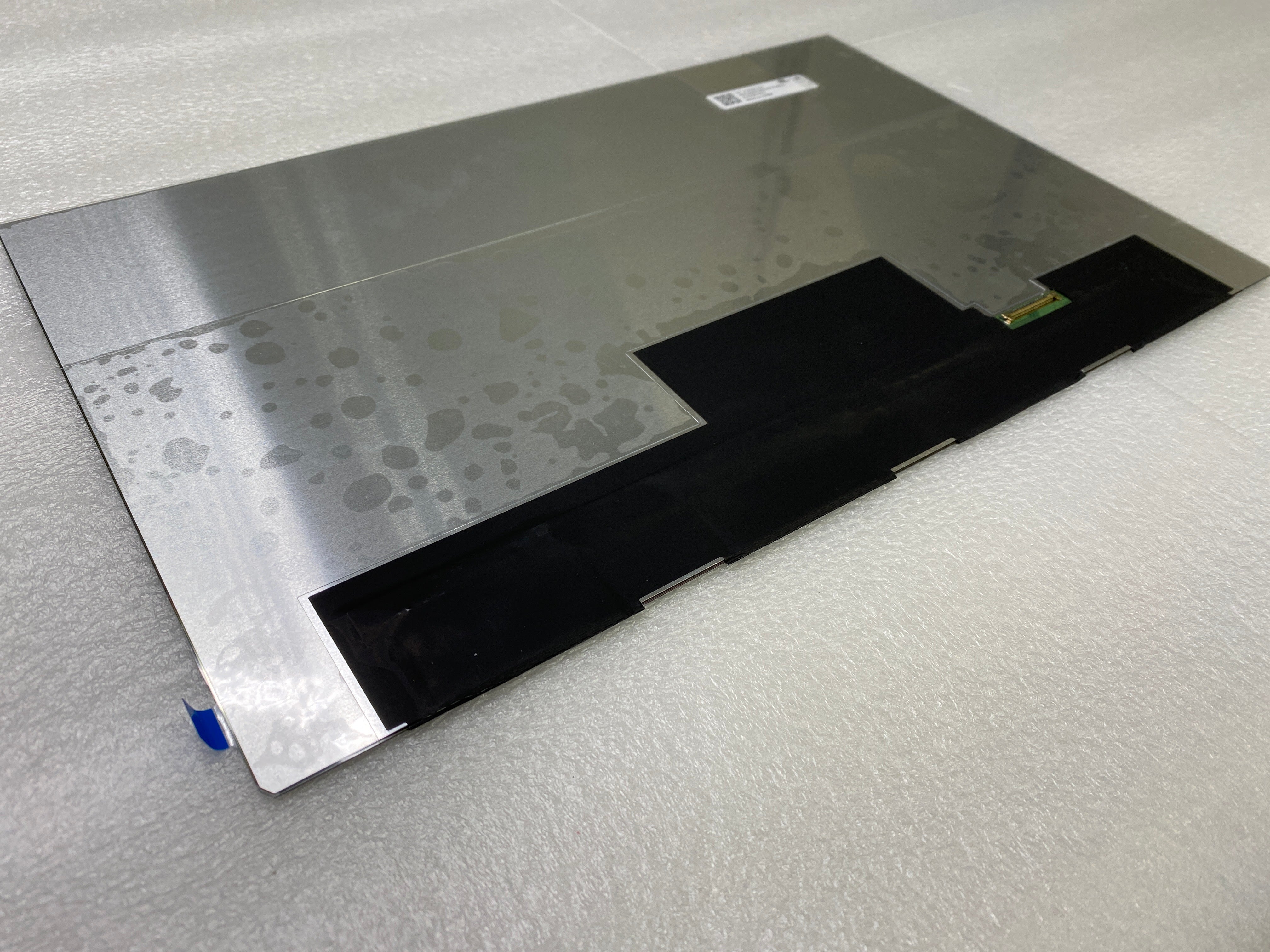 Lenovo Legion Pro 7 83RU0001US 16" WQXGA OLED Screen