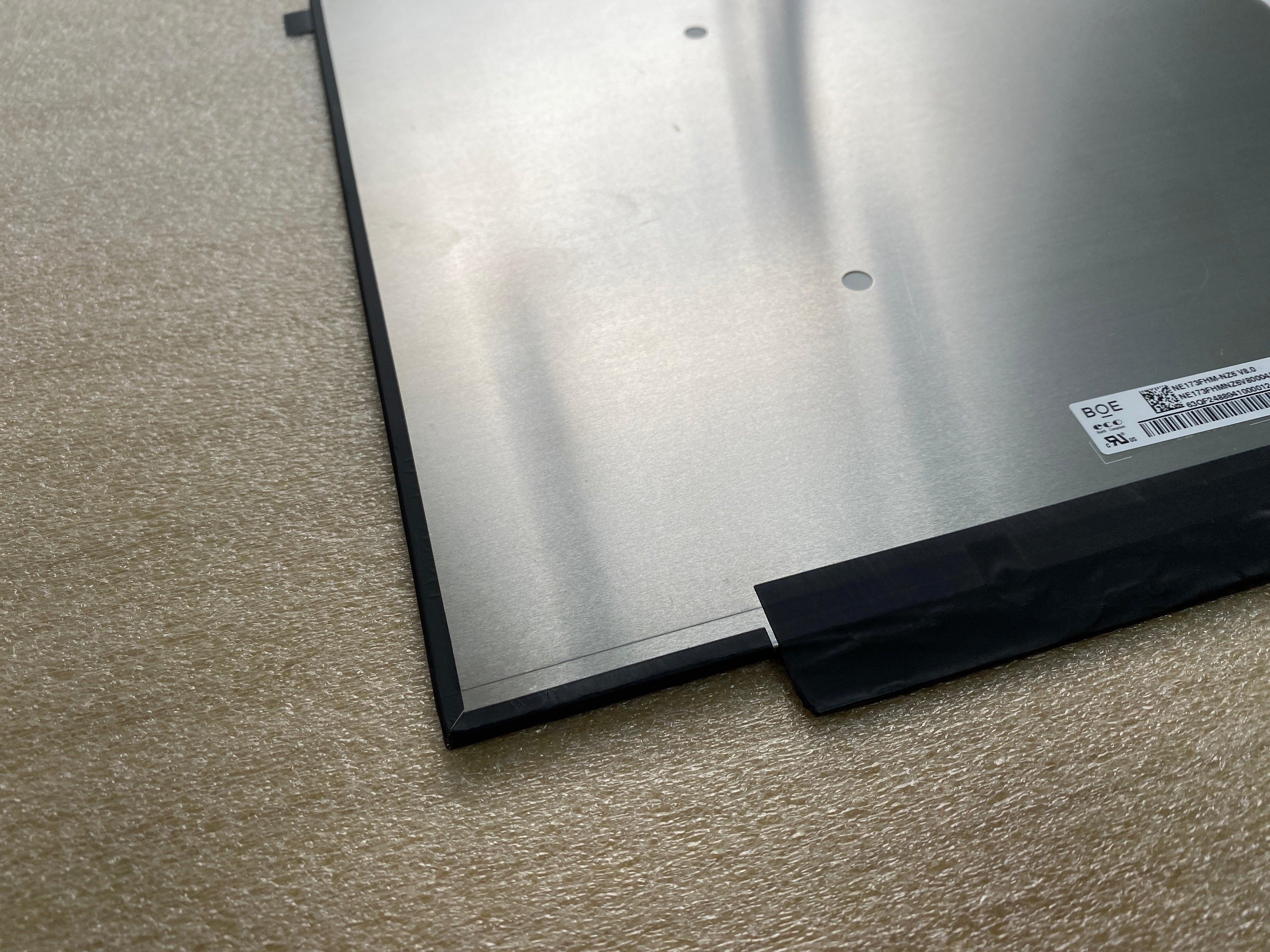 MSI Stealth 17 Studio A13VF Series 17.3" FHD LCD Screen.